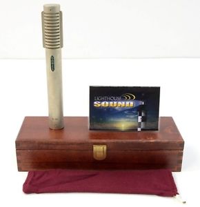 Royer R-122 Active Ribbon Microphone Nickel with Case & Sleeve
