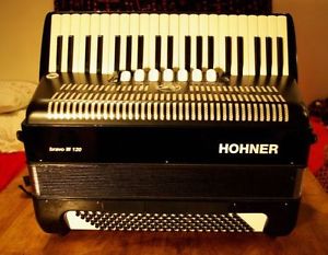 Akkordeon Hohner Bravo III mit MIDI - 120 Bässe