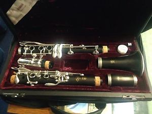 YAMAHA Model ycl650 Wood Clarinet MIJ Japan - very clean overall