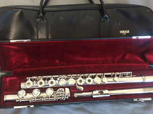 Yamaha Flute 481, Solid Silver, Japan, Excellent condition, ready to play.