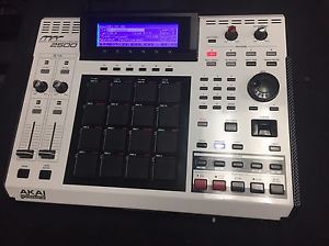 AKAI MPC 2500 Limited Edition - 128mb RAM, CD Drive Etc - Brilliant Condition!