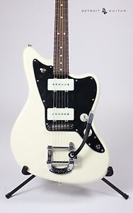 BRAND NEW FENDER LTD EDITION AMERICAN SPECIAL JAZZMASTER BIGSBY OLYMPIC WHITE
