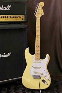 '90s made Fender Japan '72 reissue Stratocaster ST72 vintage white Made in Japan
