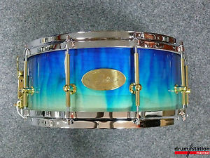 Handschuh Maple Air Ply Snaredrum in "Blue Flame High Gloss"  -  14x6"