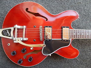 2011 Gibson ES 335 with Bigsby Tremlo