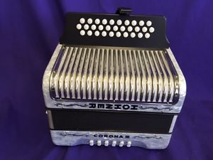 NEW HOHNER CORONA III WHITE  BbEbAb -3 SETS OF REEDS