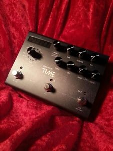 strymon TIMELINE multi-function delay guitar effects pedal