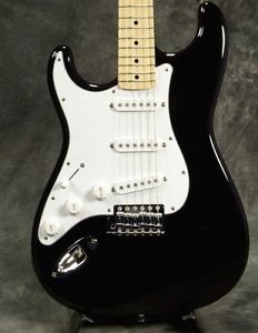 Fender Japan Exclusive Classic 70S Stratocaster Black Maple Left Hand NEW.