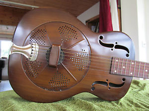 NATIONAL DUOLIAN SQUARENECK GUITAR 1937