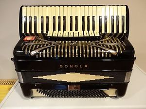 Accordion Sonola SS15 4/5 Hand Made Reed Good Condition