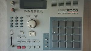 Akai MPC 2000 (Legendary Beat Machine/ Sampler/ Sequencer)