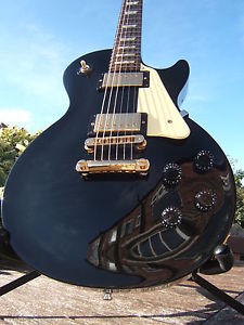 Gibson Les Paul Studio, 2008, Gloss Black / Gold Hardware