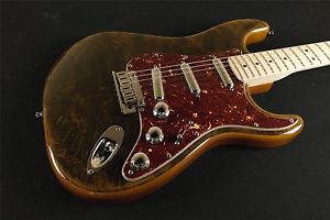 Fender Custom Shop Walnut Top Artisan Stratocaster - Buckeye (694)