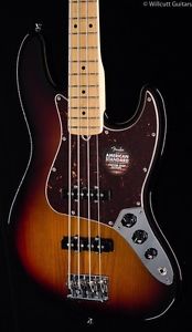 Fender American Standard Jazz Bass® 3-Tone Sunburst, Maple (813)