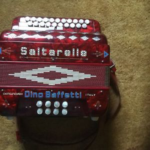 Accordéon ancien Saltarelle
