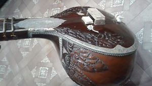 SITAR,AMAZING OLD VINTAGE PROFESSIONAL SITAR, 40 to 45 YEARS OLD,WITH  FIBER BOX