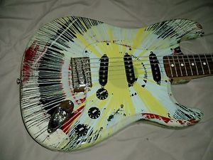 FENDER ® SPECIAL EDITION "SPLATTERCASTER" STRATOCASTER ®, Made in Mexico 2003
