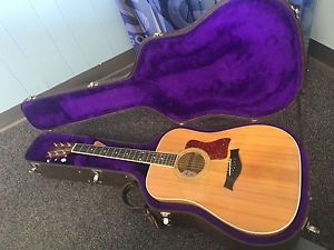 1988 Acoustic-Electric Spruce Santee Taylor 610