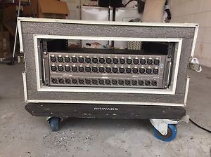 Behringer S32 Snake With Road Case *must see*