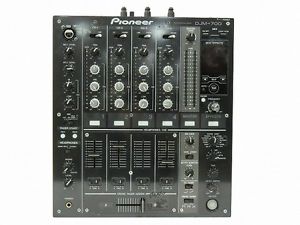 Pioneer DJM-700 DJ Mixer O2099973