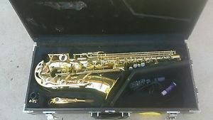 Yamaha YAS-52 Alto Saxophone w/Accessories - USED