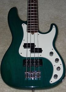 Fender American Deluxe Precision Bass - Teal Green Transparent Ash Body - EXC