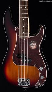 Fender American Standard Precision Bass® 3-Tone Sunburst (667)