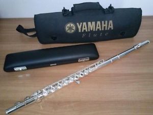 FLAUTO YAMAHA 481 PROFESSIONALE IN ARGENTO