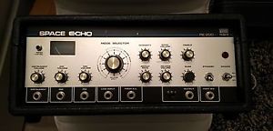 Roland RE-200 Space Echo Spring Reverb Rare Working Roland RE-201