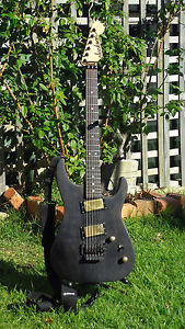 1980s USA Jackson dinky guitar brass block Schaller trem blackouts + case