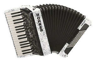 AKKORDEON HOHNER Amica III 72 Bass weiß Design 2 inkl. Tasche und Riemen NEU