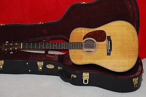 2011 MARTIN HD-28Ve  **NEAR MINT**