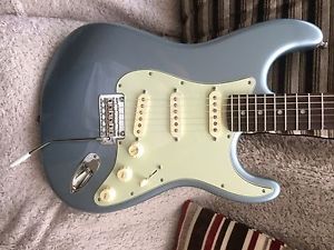 Fender Stratocaster Mexican Deluxe Roadhouse