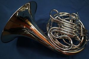 Conn 8D Double French Horn (Made in 2005) w/ Case and Mouthpiece