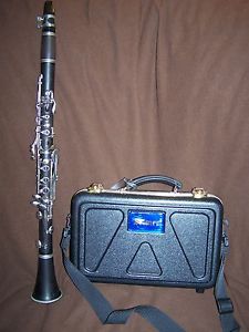 Selmer Student Model CL201 Bb Clarinet WITH HARD CASE