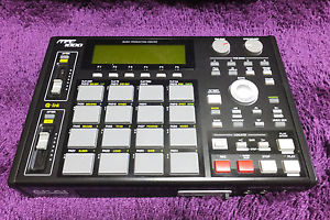 Akai MPC 1000 BLACK sampler mpc1000 5000 2000 2500 xl perfect working 161018