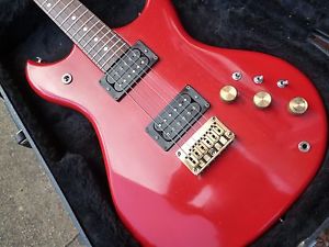 A Westone Guitar Thunder 1A In Apple Red