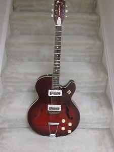 1967 Harmony Rocket-2 pickup red sunburst,great player