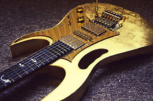 Gold leaf 24K Guitar *Custom made project*