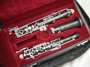 LOVELY CABART OBOE , with THUMB PLATE SYSTEM ,PRE-LOREE , FULLY OVERHAULED
