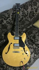 Yamaha SA800 semi acoustic 80's super axe made in Japan