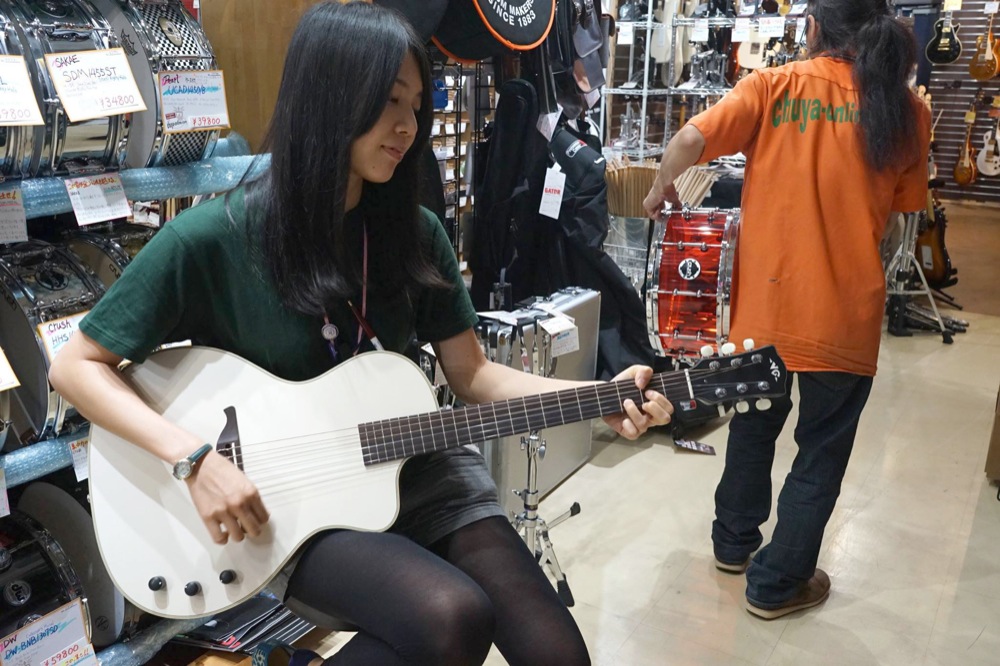 VG EAR-01N TWH Electric Classical Guitar See-through White