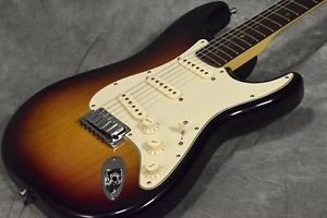Fender American Deluxe Stratocaster SCN 3 Color Sunburst Guitar Free Shipping