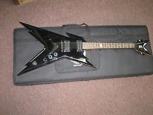 DEAN DIME RAZORBACK BLACK ELECTRIC GUITAR WITH HARD CASE AND STRAP