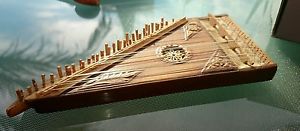 Vermutlich die kleinste bespielbare "Zitter oder Kanun" der Welt  -HANDARBEIT -