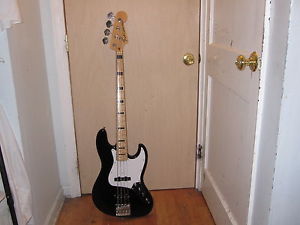 Signature Geddy Lee Fender Bass (Crafted in Japan)
