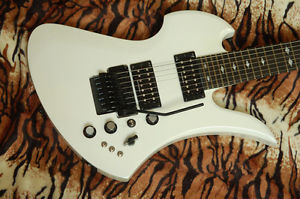 BC RICH MOCKINGBIRD 7-STRING*COOL ROCK SOUNDS*TOP QUALITY>MADE IN KOREA*UVP=899€