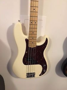 Fender American Standard Precision Bass EXC condition