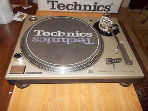 Technics Quartz Direct Drive SL-1200M3D Professional DJ Turntable  Original Box