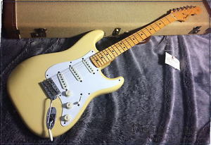 FENDER '57 STRATOCASTER Vintage Guitar Very Rare Free Shipping